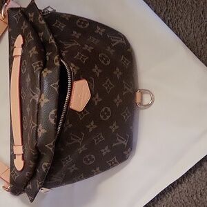 Elegant Black Crossbody Bag